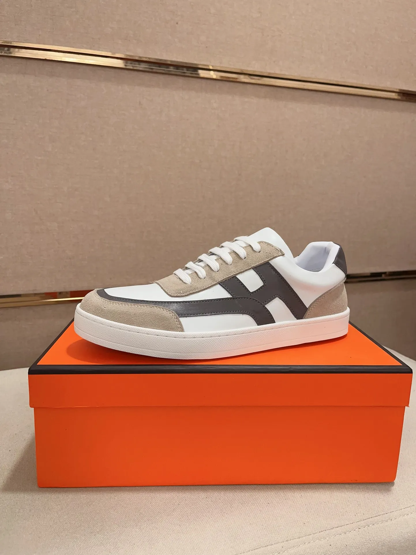 Men's clothing and shoes💰: 420💰《HERMES》【Classic Original Version】Hermès; Top 🔝 Purchasing Agency 🔍🔍Men's latest 🇺🇸 counter sales simultaneously, original ▲▲cowhide imported from Italy ▲▲Exquisite workmanship (Italian 🇮🇹Imported water-dyed 🐂cowhide lining) sole: original sole provided by the original factory, ⚠️exclusive double-layer activity·TPR·rubber·combined molded outsole; Code number: 38-44 (45/46 can be customized, non-refundable)